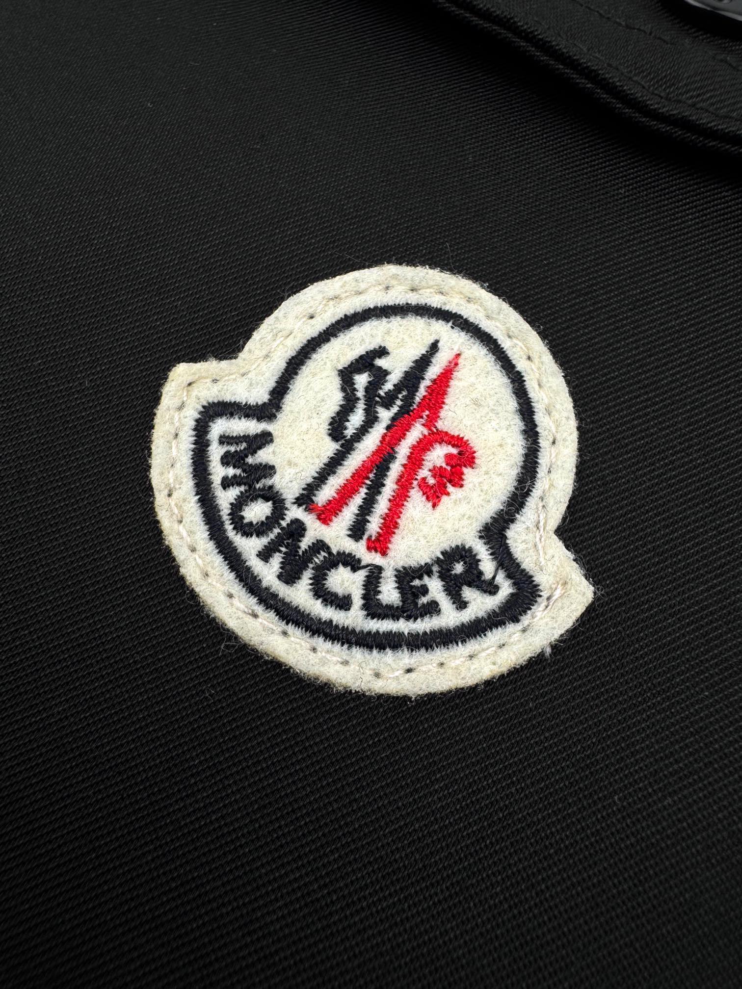 Moncler Men's Black Cotton Blend Zip-Up Shirt Jacket with Logo Patch 7 i1751563041 9601 5