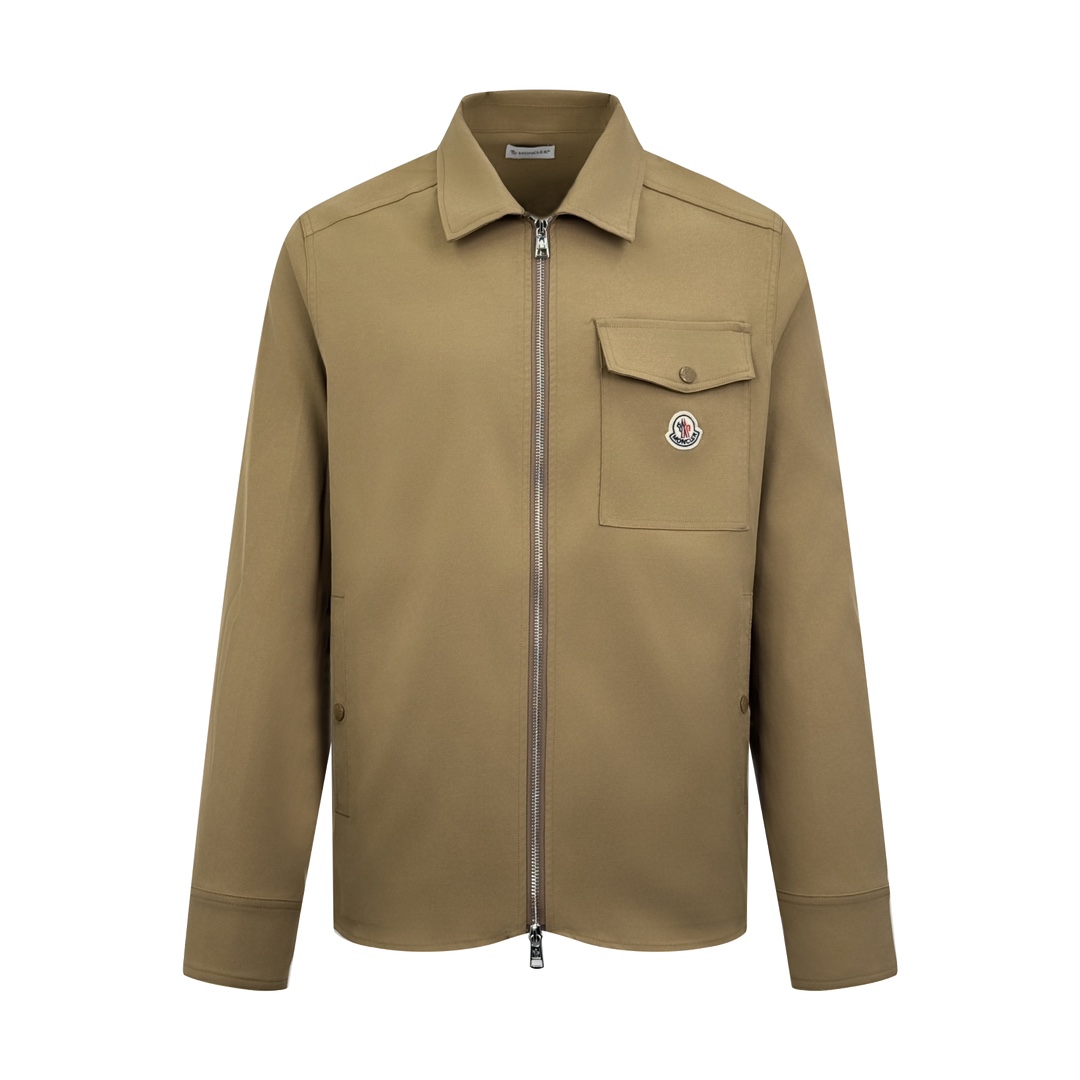 NO:445628,.Moncler logo zipper shirt jacket Customized cotton hidden gaudani, full texture, comfortable skin, encounter brown tone, exudes restrained tenderness, iconic Moncler logo embroidery on it, adding brand recognition, simple and smooth lines, zipper opening and closing also follows the principle of minimalism, simplicity as the pen, texture as the ink, use the simplest elements to outline the most moving fashion scroll Craft 1: Use imported special machine infrared positioning 'Moncler logo embroidery logo' for more accurate positioning, firm and solid Craft 2: Template opening bag Preset templates to guide the position of the bag Shape and size Accuracy ensures the quality of the bag opening effect Craft 3: Fabrics are all washed, with better texture, not easy to deform, not easy to shrink, not easy to fade, maintain long-term beauty Auxiliary materials Customized 1:1  Moncler embroidery logo Custom 1:1 Moncler buckle Custom 1:1 Moncler Zipper Custom 1:1 Moncler trademark style Loose style S M L XL exclusively for,,jackets & coats,shirts,alexander wang19860909.Moncler 标识拉链衬衫式夹克 定制臻品棉质隐纹华达呢 质感十足 舒适贴肤 邂逅棕调 散发着内敛的温柔 标志性Moncler标识绣标点缀其上 增添品牌辨识度 简洁流畅的线条 拉链开合亦遵循极简原则 以简洁为笔 以质感为墨 用最简洁的元素 勾勒出最动人的时尚画卷 工艺1: 采用进口专机红外线定位“Moncler标识绣标” 位置更为精准 牢固结实 工艺2: 模版机开袋 预设的模板来指导开袋的位置 形状和大小 精确性确保了开袋效果质量 工艺3: 面料都经过浇洗 手感质感更佳 不易变形 不易缩水 不易褪色 保持长久的美观 辅料 定制1:1 Moncler 绣标  定制1:1 Moncler 四合扣 定制1:1 Moncler 拉链 定制1:1 Moncler 商标 版型 宽松版型 尺码 S M L XL 独家专供,,jackets & coats,shirts,alexander wang,Men's clothing