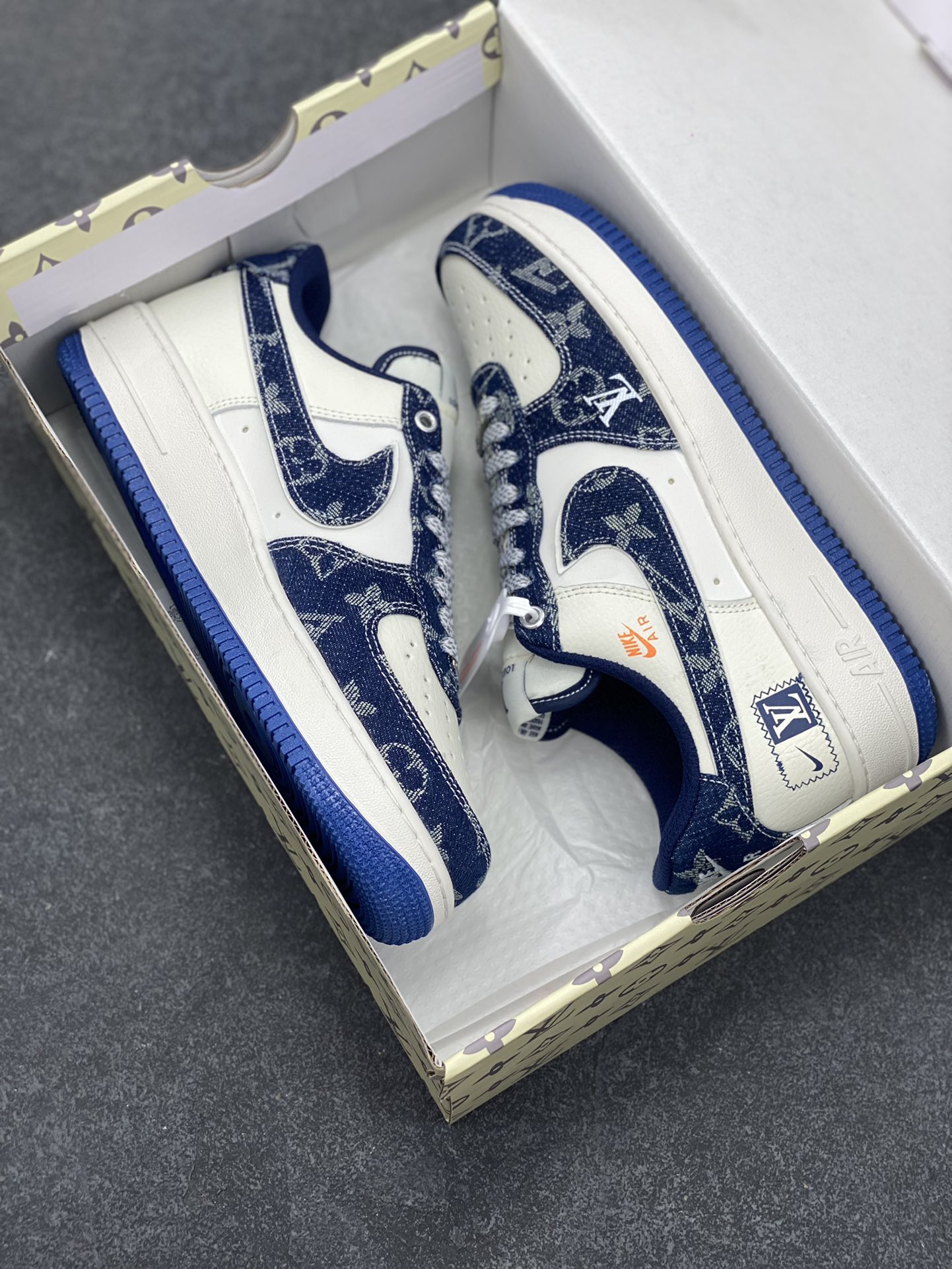图片[9]-Nike Air Force 1 Low 空军一号低帮百搭休闲运动板鞋。柔软、弹性十足的缓震性能和出色的中底设计，横跨复古与现代的外型结合，造就出风靡全球三十多年的Force 1，直到今天还深受青睐。 货号：YX5066-353 尺码：36 36.5 37.5 38 38.5 39 40 40.5 41 42 42.5 43 44 44.5 45-选品中心