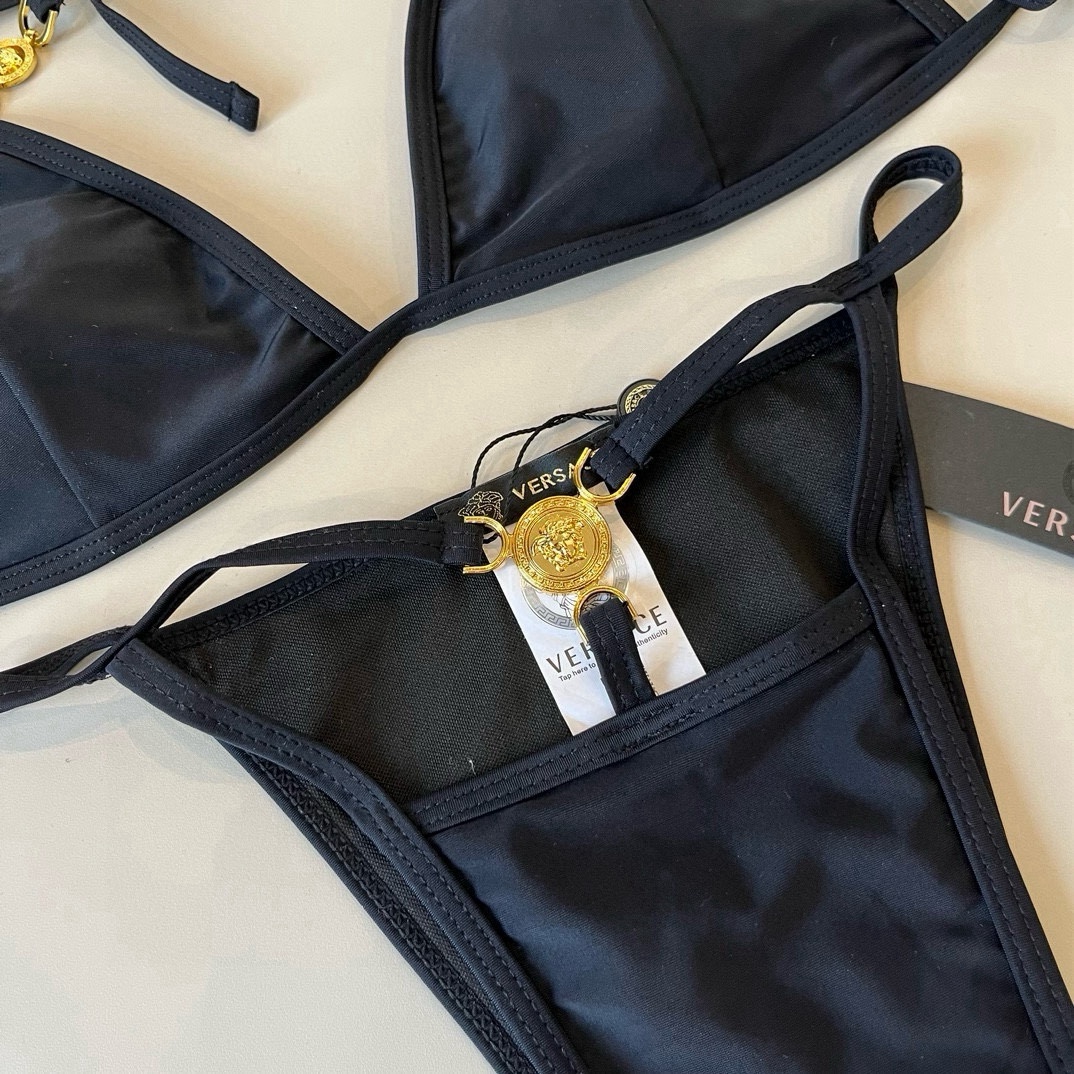 。
范思哲官方新款泳衣比基尼👙，高端定制，S M L XL