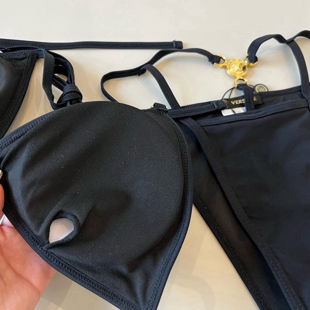 。
范思哲官方新款泳衣比基尼👙，高端定制，S M L XL