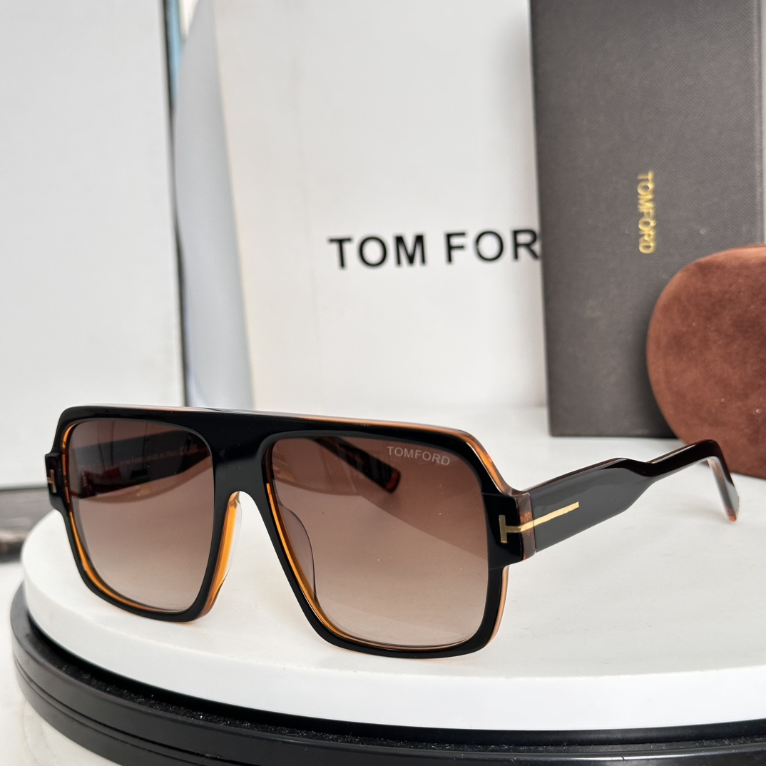  ‼️TOM FOR*编号：FT0933盾形框架，宽镜腿，品牌镜腿，金色五金件，品牌镜脚镜框形状：方形尺