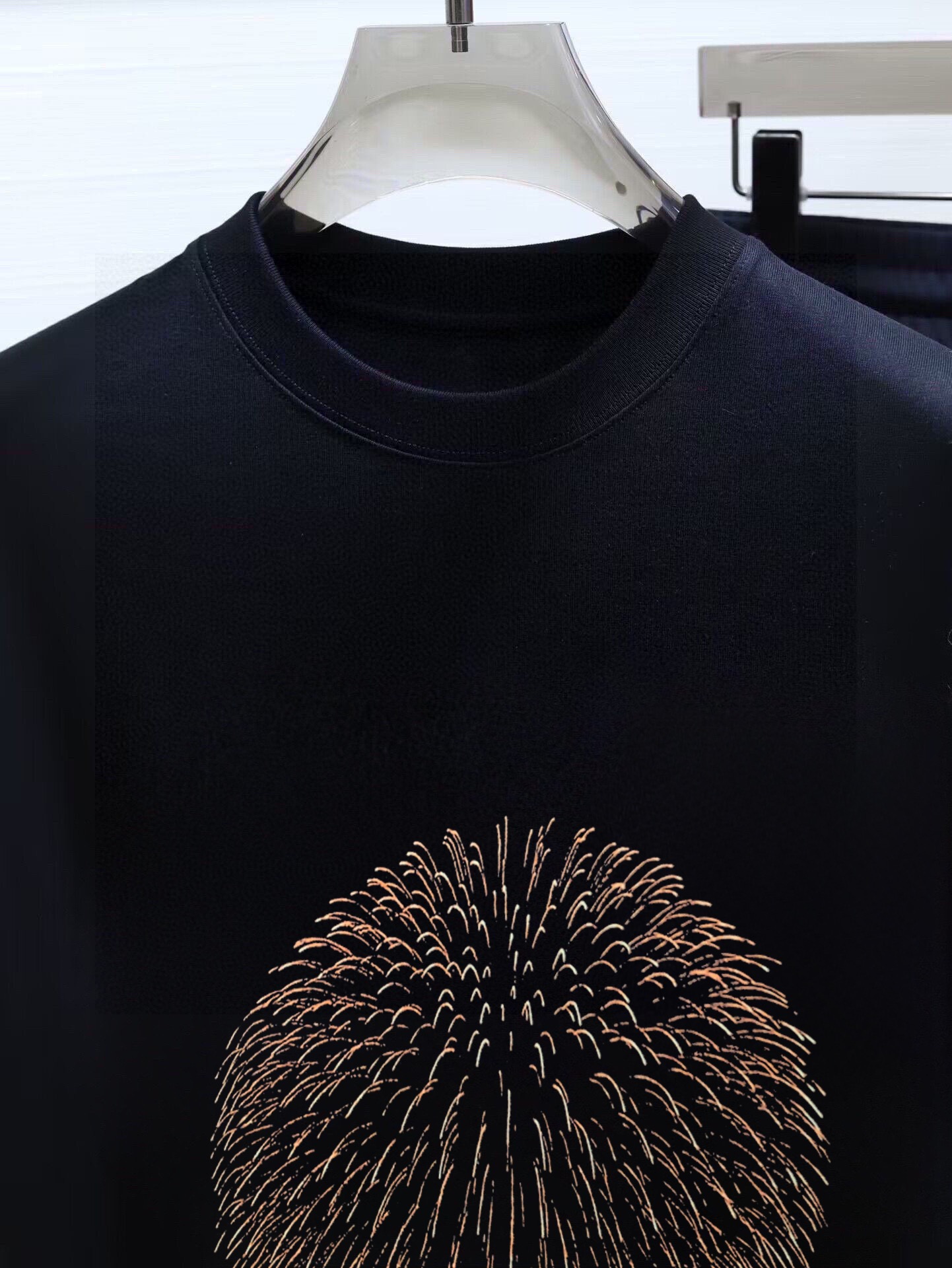 直批130💰 品牌【BALENCIAGA巴黎世家】 2025新款男士短袖短裤套装！官网同步销售！市面高端版本！手感细腻柔软！让你穿着更加舒适！立体裁剪版型超赞！尺码:M-5XL(下单请报身高体重)