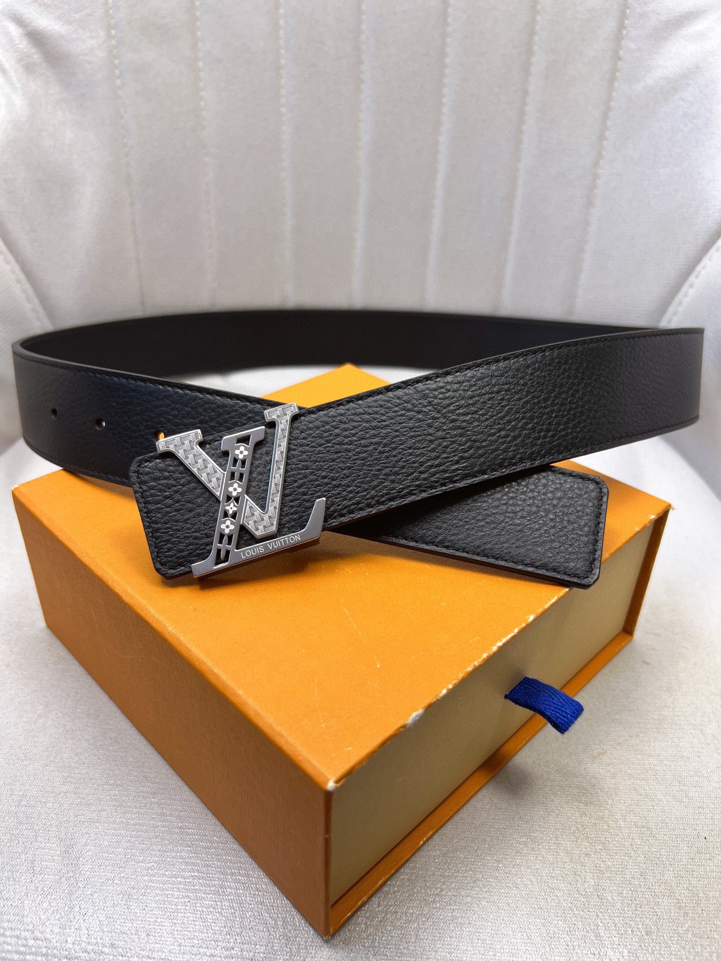 Luxury LV Belt: Original Oxen-Skin, Gold Knit, Custom Leather, 4.0″ Width Cabinet - 图片 3