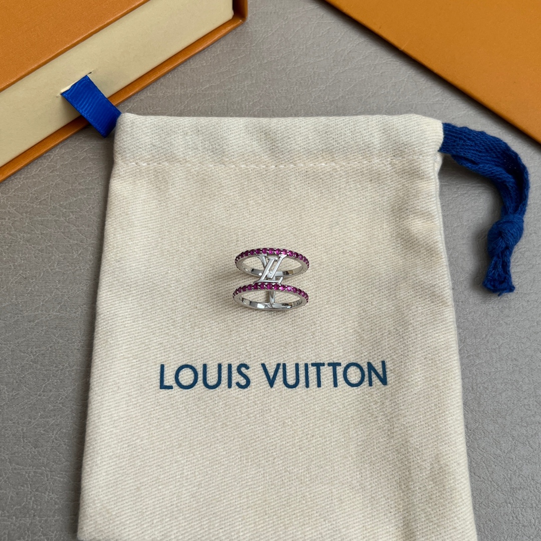  🔥新款🔥原单货LV 新款  戒指🔹🔹Louis Vuitton 路易威登 戒指🔹专柜一致材质 火爆款出