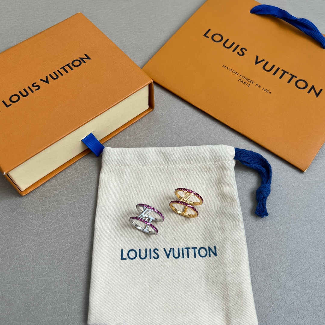  🔥新款🔥原单货LV 新款  戒指🔹🔹Louis Vuitton 路易威登 戒指🔹专柜一致材质 火爆款出
