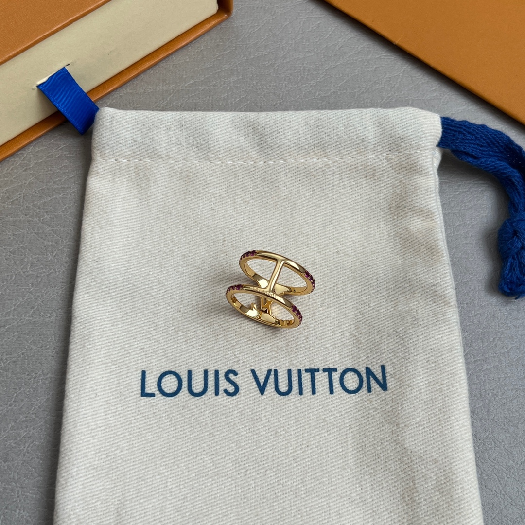  🔥新款🔥原单货LV 新款  戒指🔹🔹Louis Vuitton 路易威登 戒指🔹专柜一致材质 火爆款出
