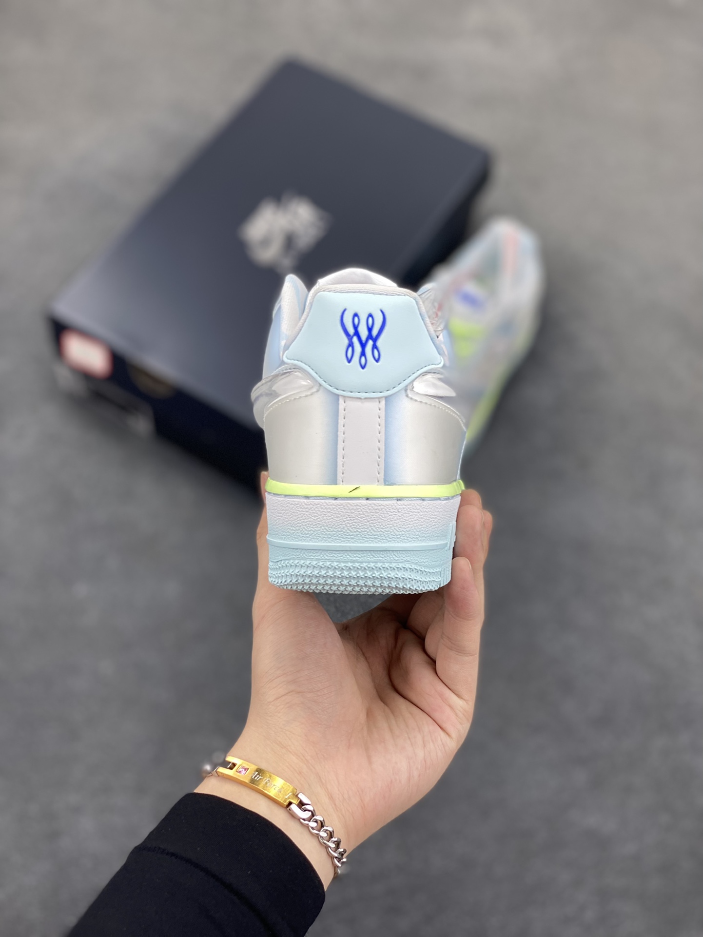 图片[4]-NK Air Force 1 空军一号 果冻蓝 原楦头原纸板 打造纯正空军版型#专注外贸渠道 全掌内置蜂窝气垫 #原盒配件 原厂中底钢印、拉帮完美 货号：HJ4399-400 尺码：36 36.5 37.5 38 38.5 39 40 40.5 41 42 42.5 43 44 44.5 45-选品中心