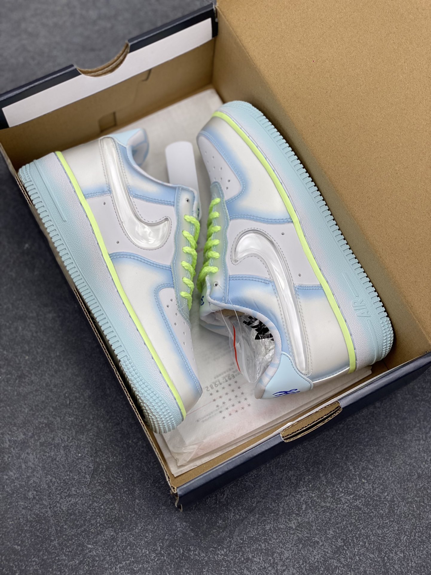 图片[9]-NK Air Force 1 空军一号 果冻蓝 原楦头原纸板 打造纯正空军版型#专注外贸渠道 全掌内置蜂窝气垫 #原盒配件 原厂中底钢印、拉帮完美 货号：HJ4399-400 尺码：36 36.5 37.5 38 38.5 39 40 40.5 41 42 42.5 43 44 44.5 45-选品中心