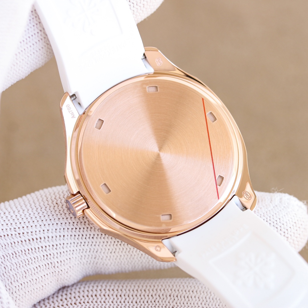 Luxurious 38mm Aquanaut Luce Watch with Diamond Accents and Modern Design - 图片 9