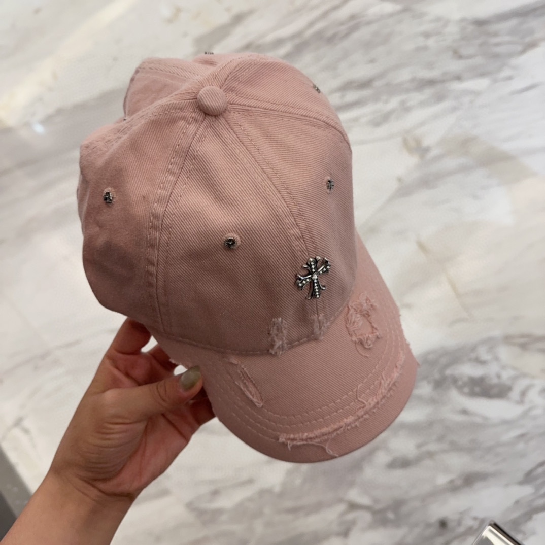 


Chrome Hearts 克罗心💓早春韩版时尚复古做旧破洞帽子磨损设计百搭棒球帽鸭舌帽