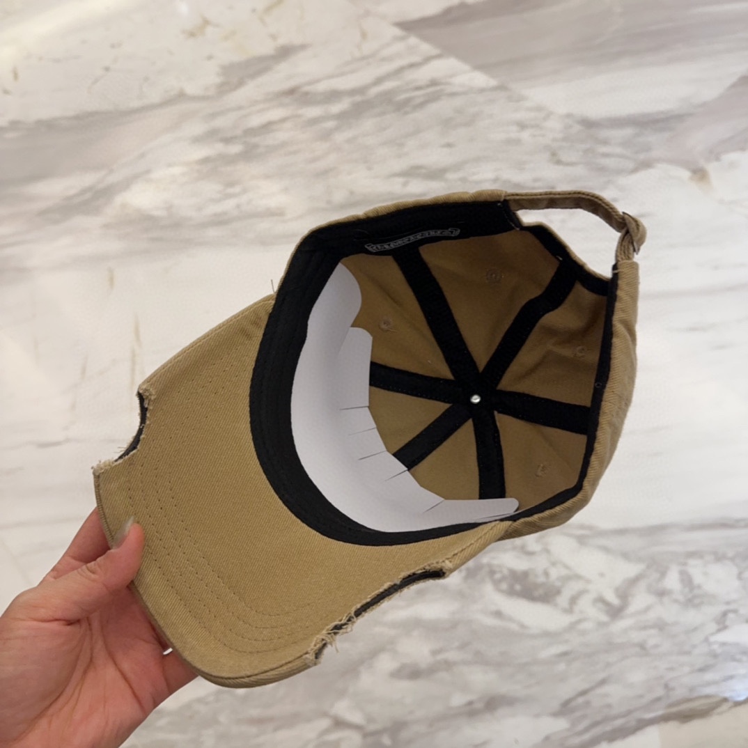 


Chrome Hearts 克罗心💓早春韩版时尚复古做旧破洞帽子磨损设计百搭棒球帽鸭舌帽