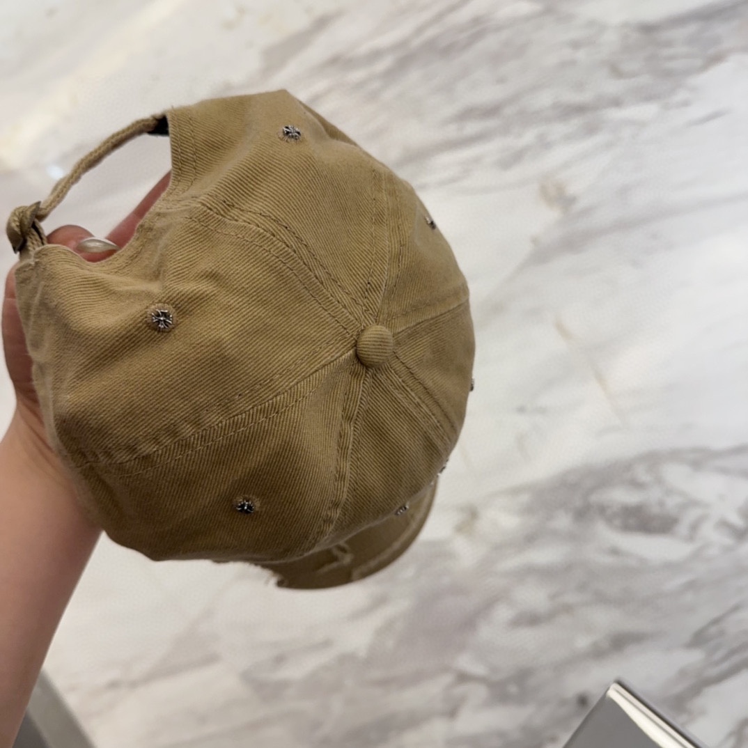 


Chrome Hearts 克罗心💓早春韩版时尚复古做旧破洞帽子磨损设计百搭棒球帽鸭舌帽