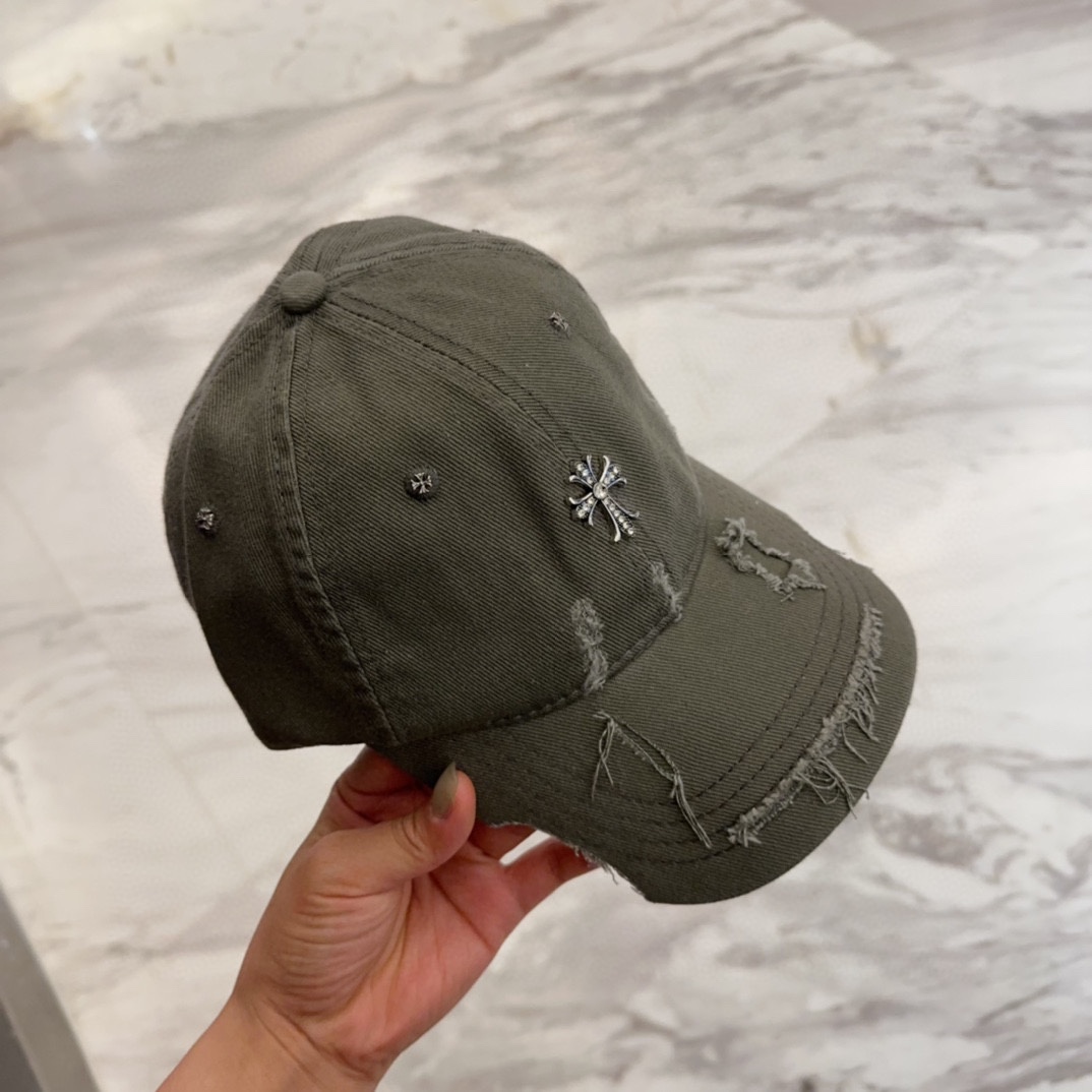 


Chrome Hearts 克罗心💓早春韩版时尚复古做旧破洞帽子磨损设计百搭棒球帽鸭舌帽