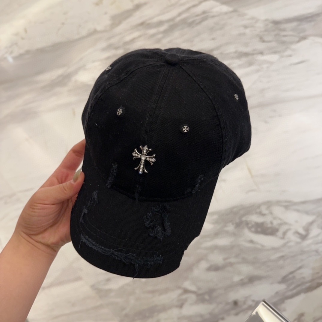 


Chrome Hearts 克罗心💓早春韩版时尚复古做旧破洞帽子磨损设计百搭棒球帽鸭舌帽