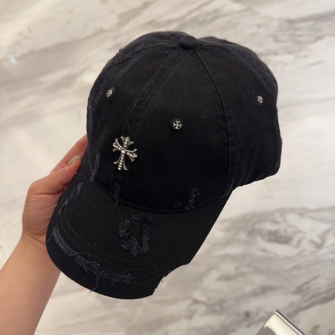 


Chrome Hearts 克罗心💓早春韩版时尚复古做旧破洞帽子磨损设计百搭棒球帽鸭舌帽
