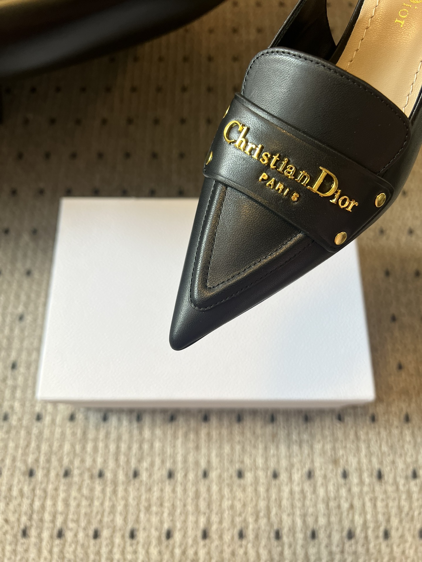 🐳Dio* 25ss 春夏新款Dior尖头高跟后空凉鞋这款 My Dior 露跟高跟鞋是2025春夏成衣