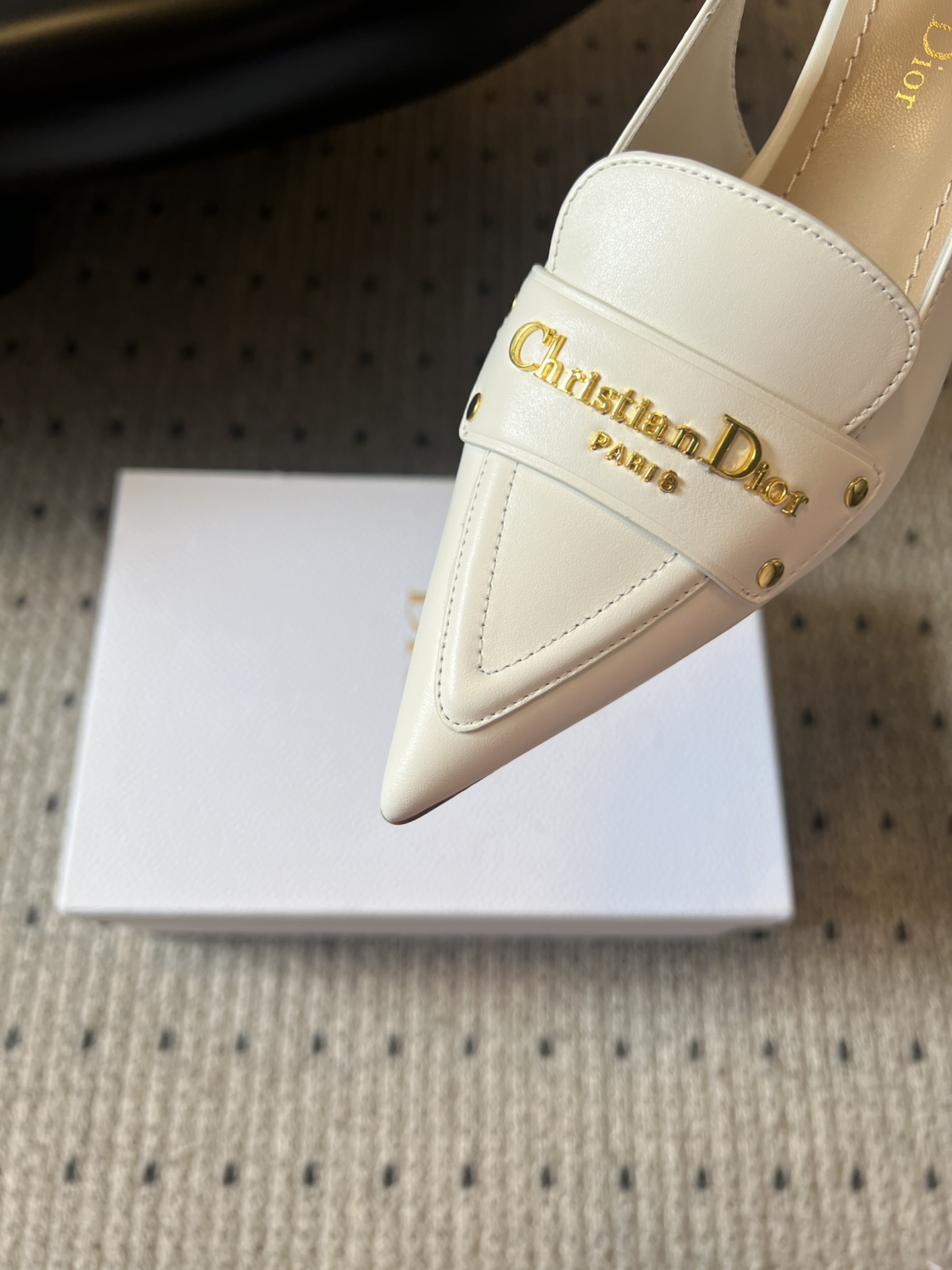 🐳Dio* 25ss 春夏新款Dior尖头高跟后空凉鞋这款 My Dior 露跟高跟鞋是2025春夏成衣