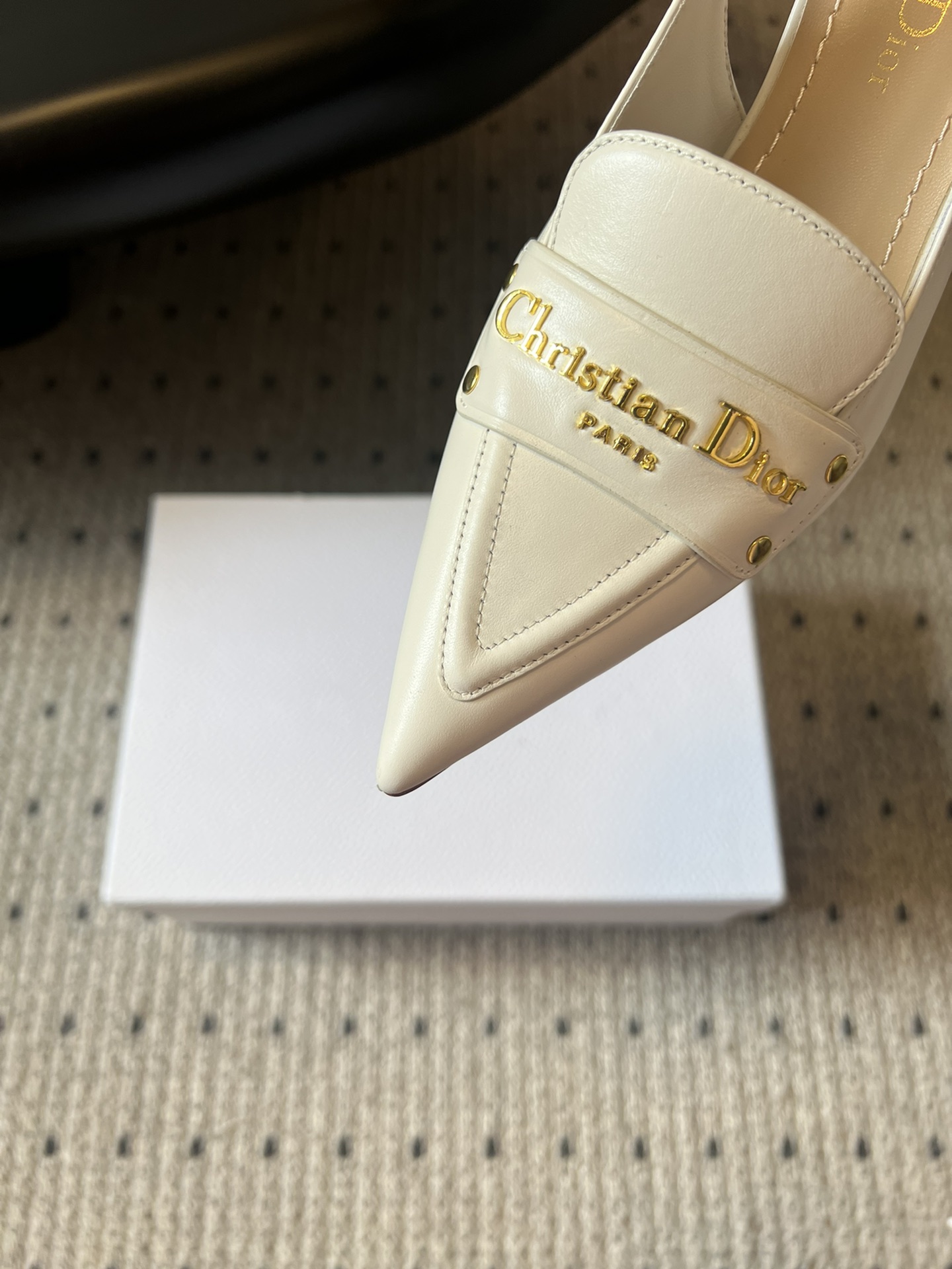 🐳Dio* 25ss 春夏新款Dior尖头高跟后空凉鞋这款 My Dior 露跟高跟鞋是2025春夏成衣