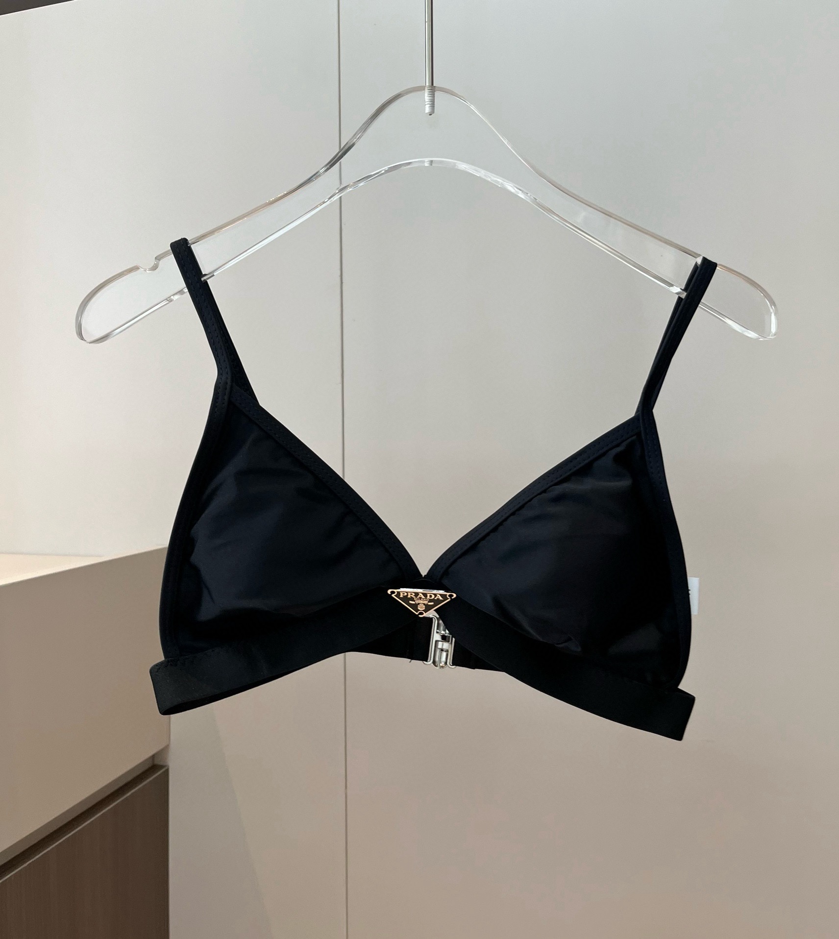 。
PRADA普拉达新款比基尼泳衣，分体比基尼👙，S M L XL