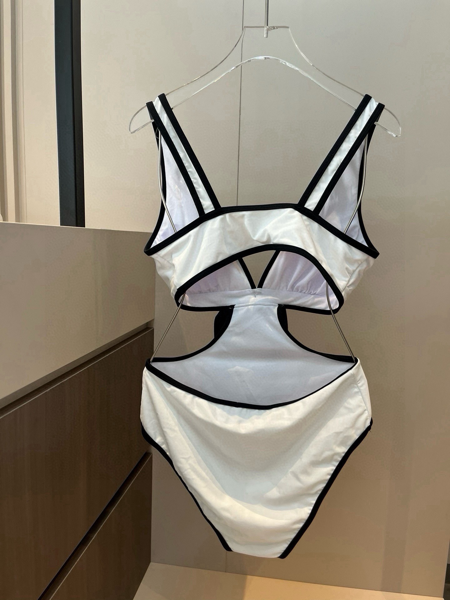  🆕
Chanel香奈儿❤️😍🥰适合多种场景的游泳衣🏊‍♀️海边 游泳池 温泉 水上乐园 漂流都可以😌内