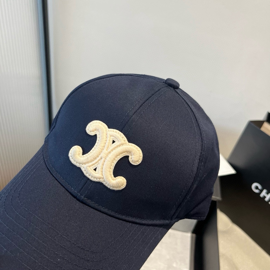 🆕

Celine赛琳鸭舌帽，男女款棒球帽，头围57cm