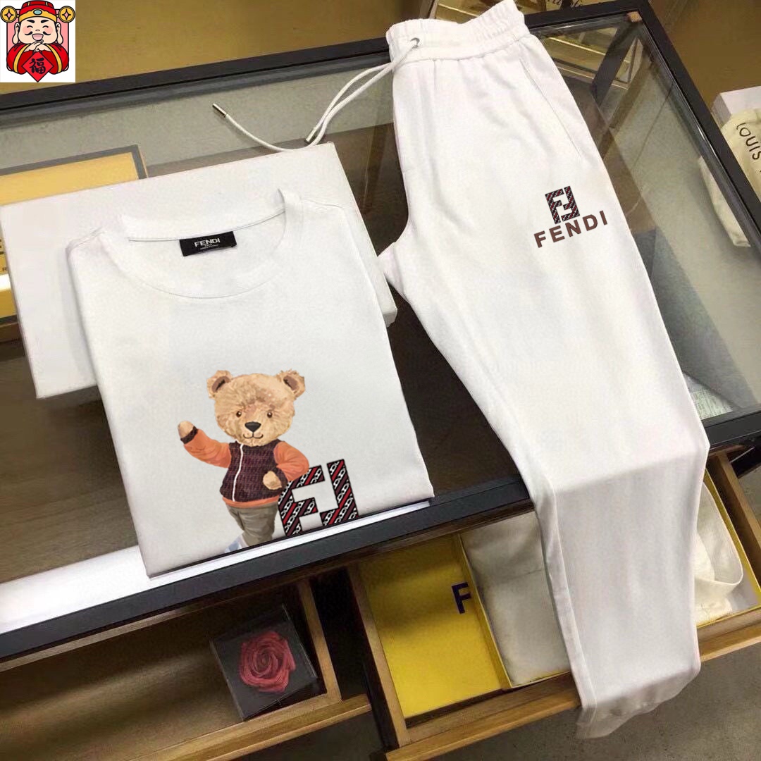 Fendi FENDI 芬迪 (胖子福音) 2025 世界知名奢侈品牌
