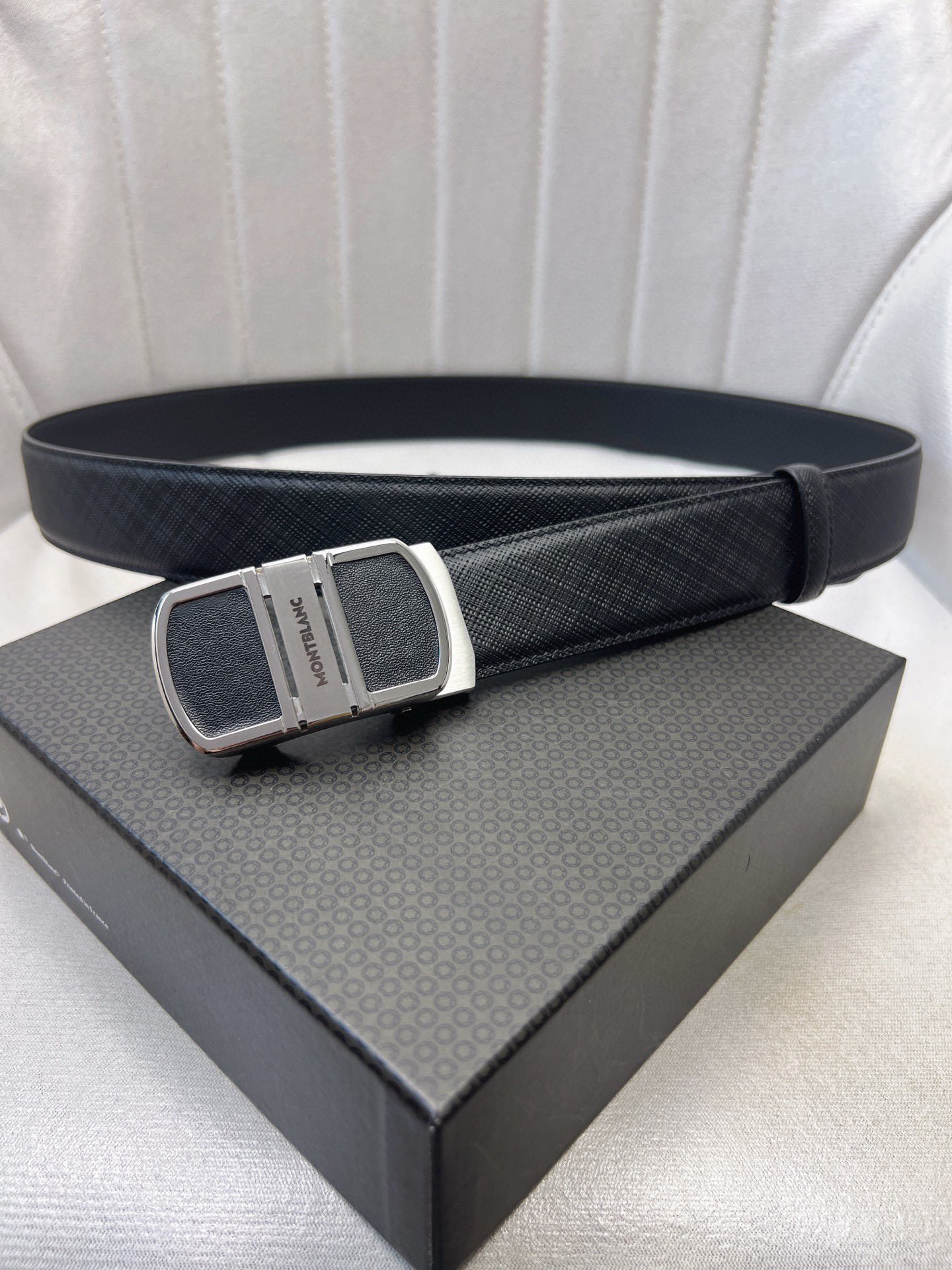 Italian Imported Cattle Belt with Automatic One-Headed Oxen-Skin Stripes - 图片 2