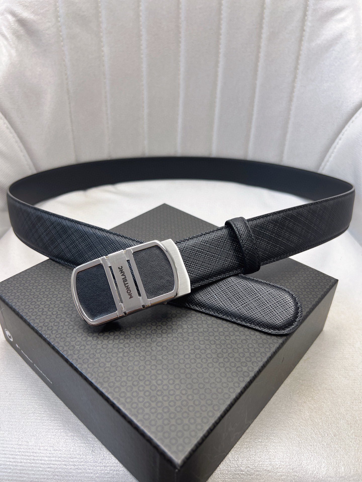 Italian Imported Cattle Belt with Automatic One-Headed Oxen-Skin Stripes - 图片 3
