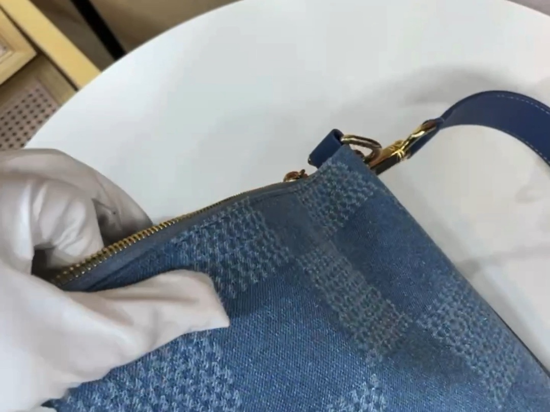 Louis Vuitton Vagabond Hobo Bag: Damier Denim 3D, Blue, 38x35x12 cm
