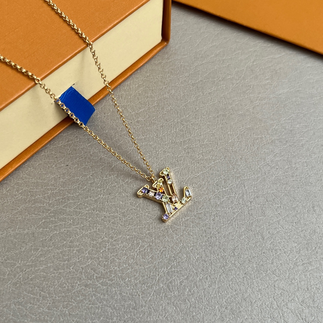  原单货 LV 项链🔹🔹Louis Vuitton 路易威登 🔹专柜一致材质 火爆款出货 设计独特 复古