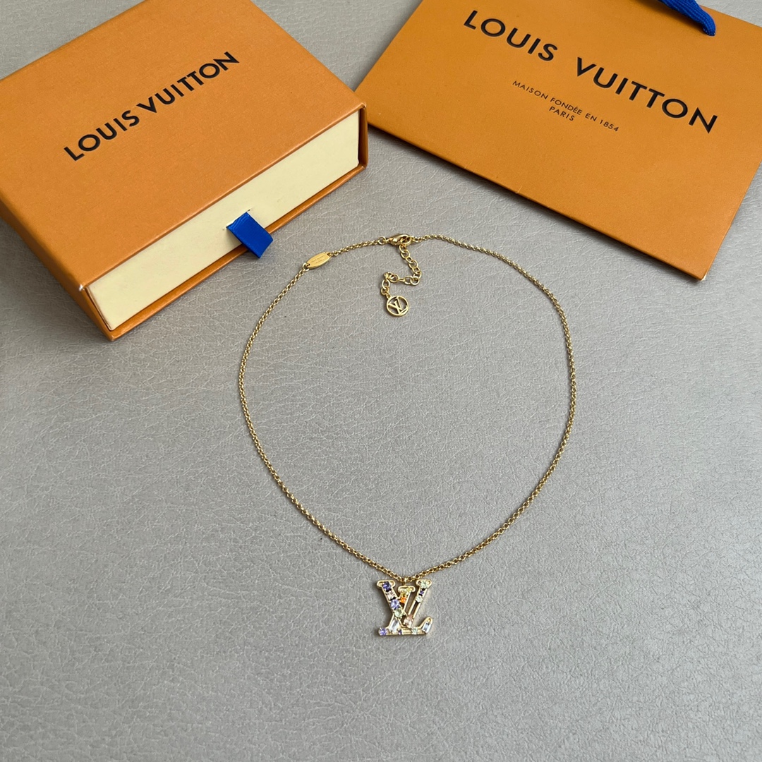  原单货 LV 项链🔹🔹Louis Vuitton 路易威登 🔹专柜一致材质 火爆款出货 设计独特 复古