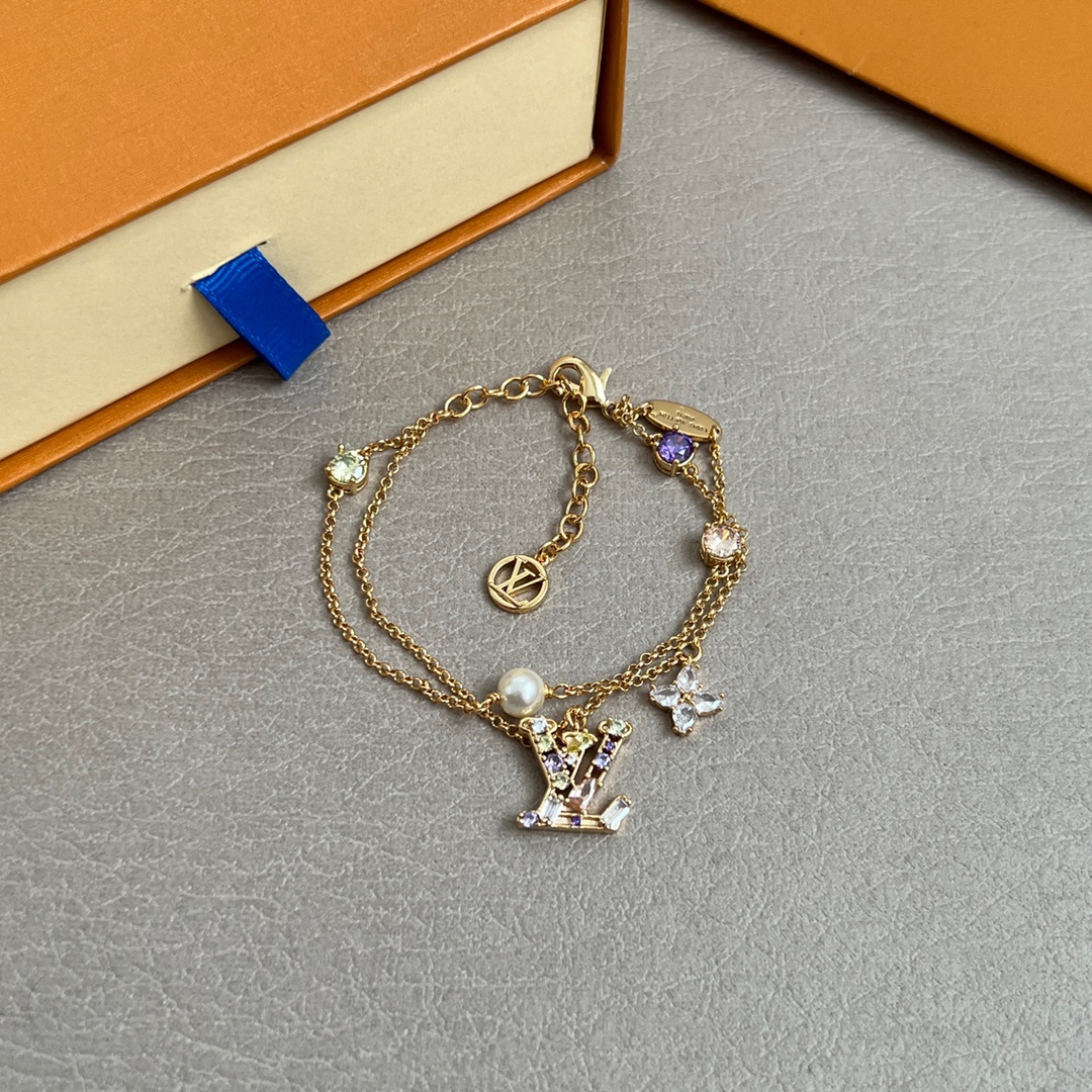  原单货 LV 手链🔹🔹Louis Vuitton 路易威登 🔹专柜一致材质 火爆款出货 设计独特 复古