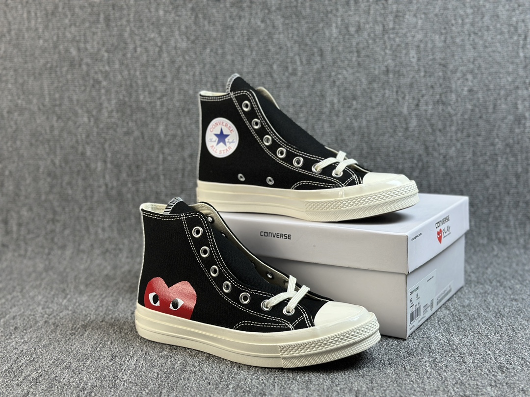 本地()
#虎扑版 原装工艺盒高端硫化 蓝底 真标扫描正版印刷CDG Play x CONVERSE 1970s 黑色高邦匡威川久保玲 play爱心联名帆布鞋 环保绿色中底布 原盒原标硫化鞋150204C
Size:35 36 36.5 37 37.5 38 39 39.5 40 41 41.5 42 42.5 43 44