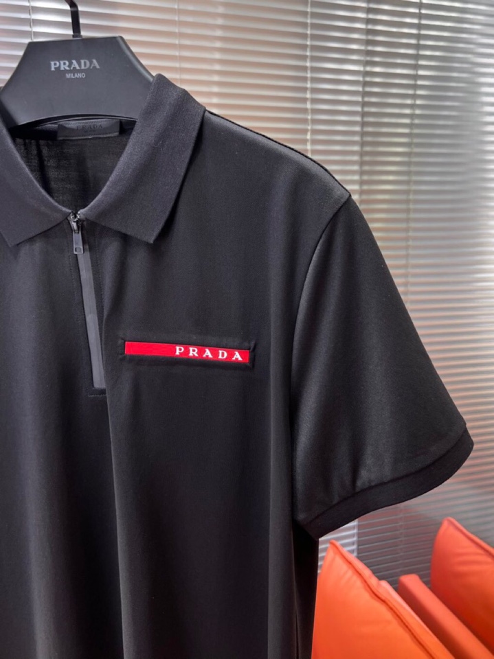  Prada 普拉达2025SS春夏新品男士翻领T恤Polo衫，客供府绸细珠地网眼丝光棉➕针织弹力棉.前