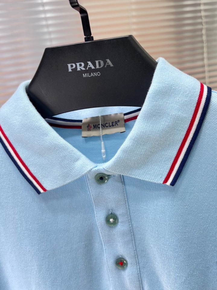  Moncler  蒙口25ss新款男士刺绣logo短袖翻领T恤Polo衫，进口纯棉珠地面料呈现。轻盈柔