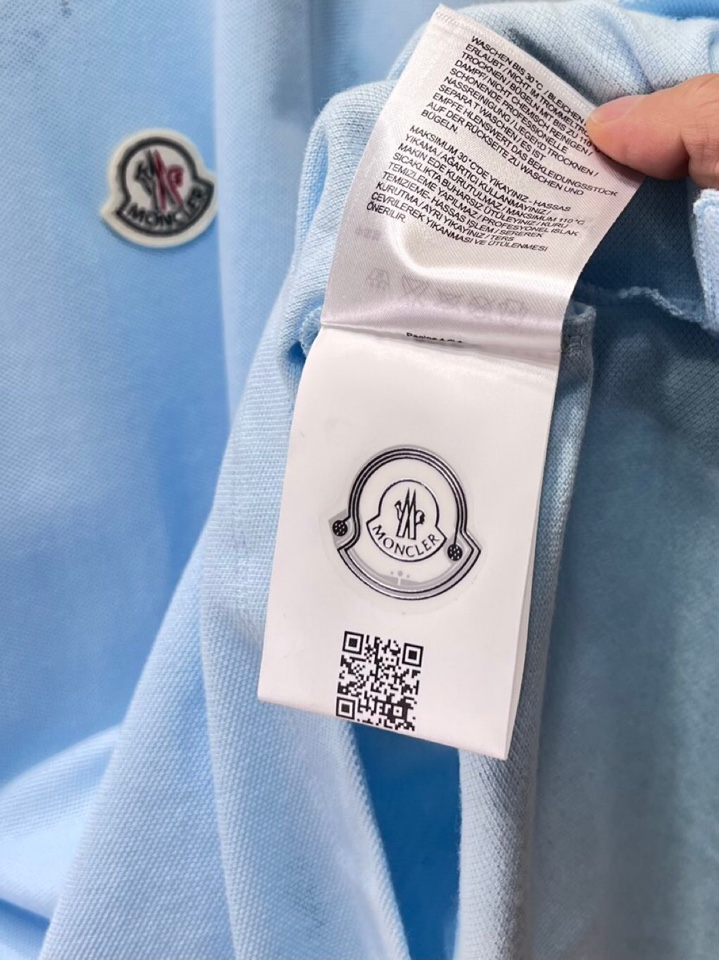  Moncler  蒙口25ss新款男士刺绣logo短袖翻领T恤Polo衫，进口纯棉珠地面料呈现。轻盈柔