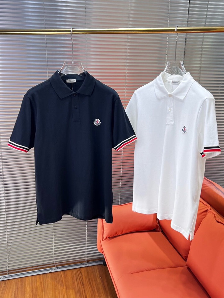  Moncler  蒙口标识章仔，采用210克纯棉珠地面料，定制 同缸染面料  ，版型挺阔有型 ，一线品