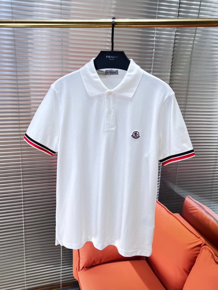  Moncler  蒙口标识章仔，采用210克纯棉珠地面料，定制 同缸染面料  ，版型挺阔有型 ，一线品