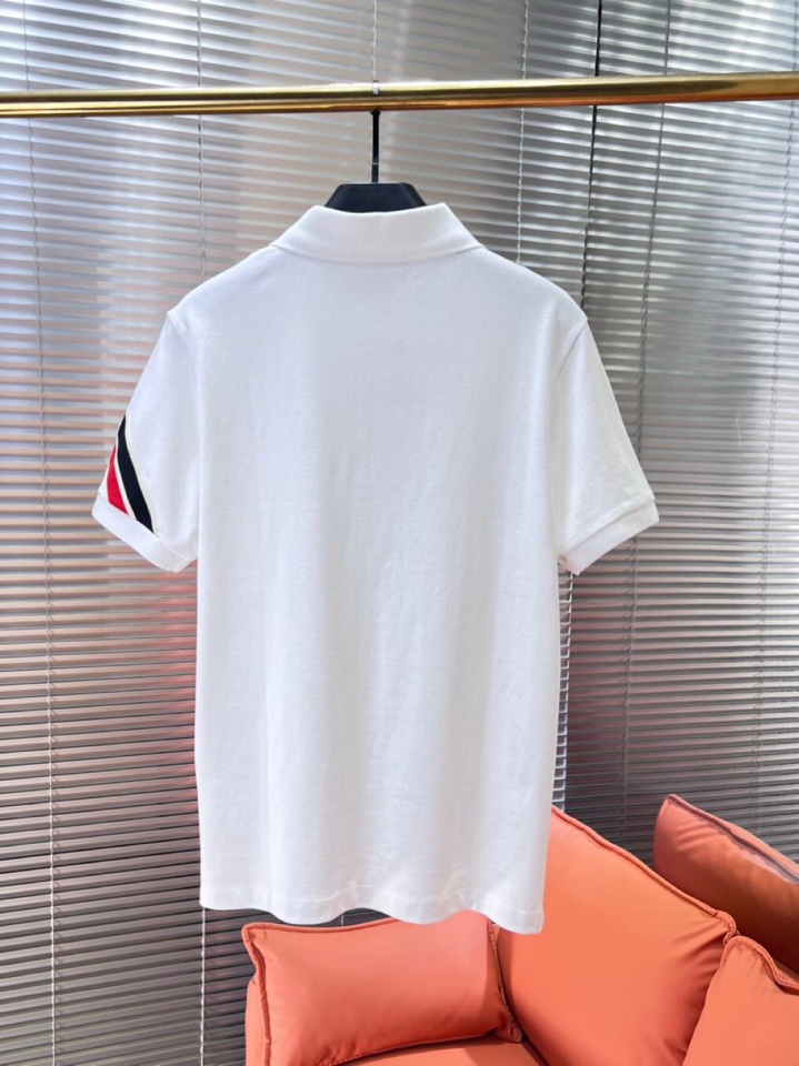  Moncler  蒙口25ss新款男士刺绣logo短袖翻领T恤Polo衫，进口纯棉珠地面料呈现。轻盈柔