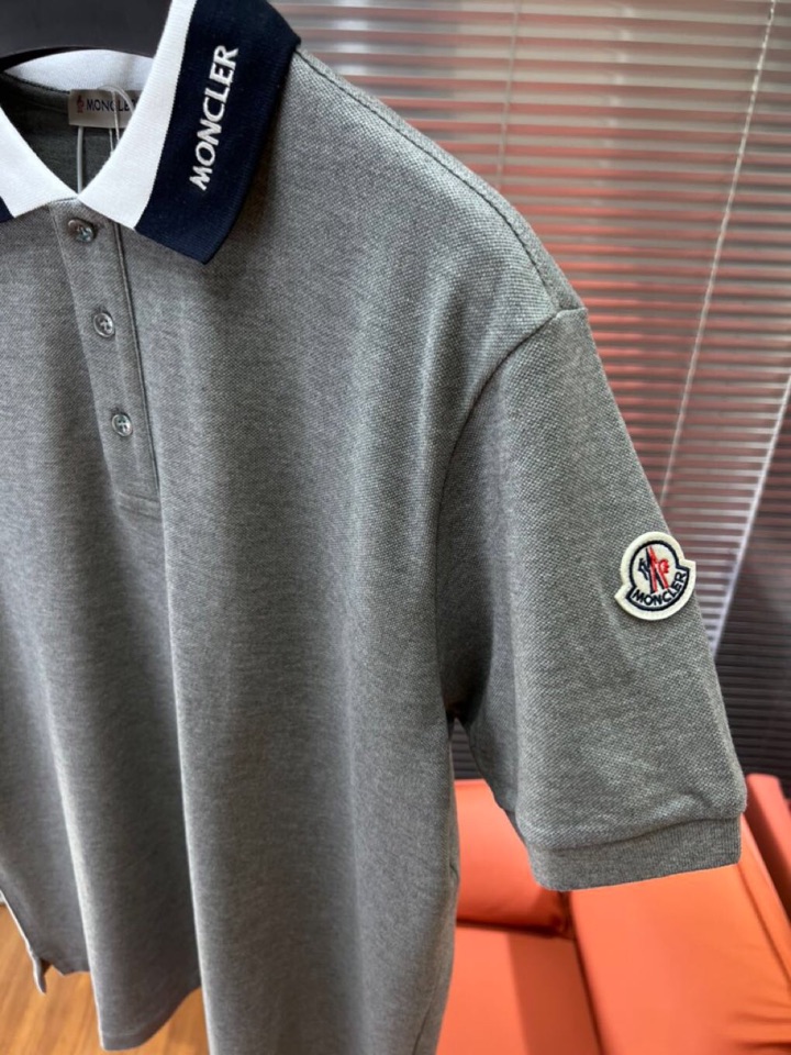  Moncler  蒙口25ss新款男士刺绣logo短袖翻领T恤Polo衫，进口纯棉珠地面料呈现。轻盈柔