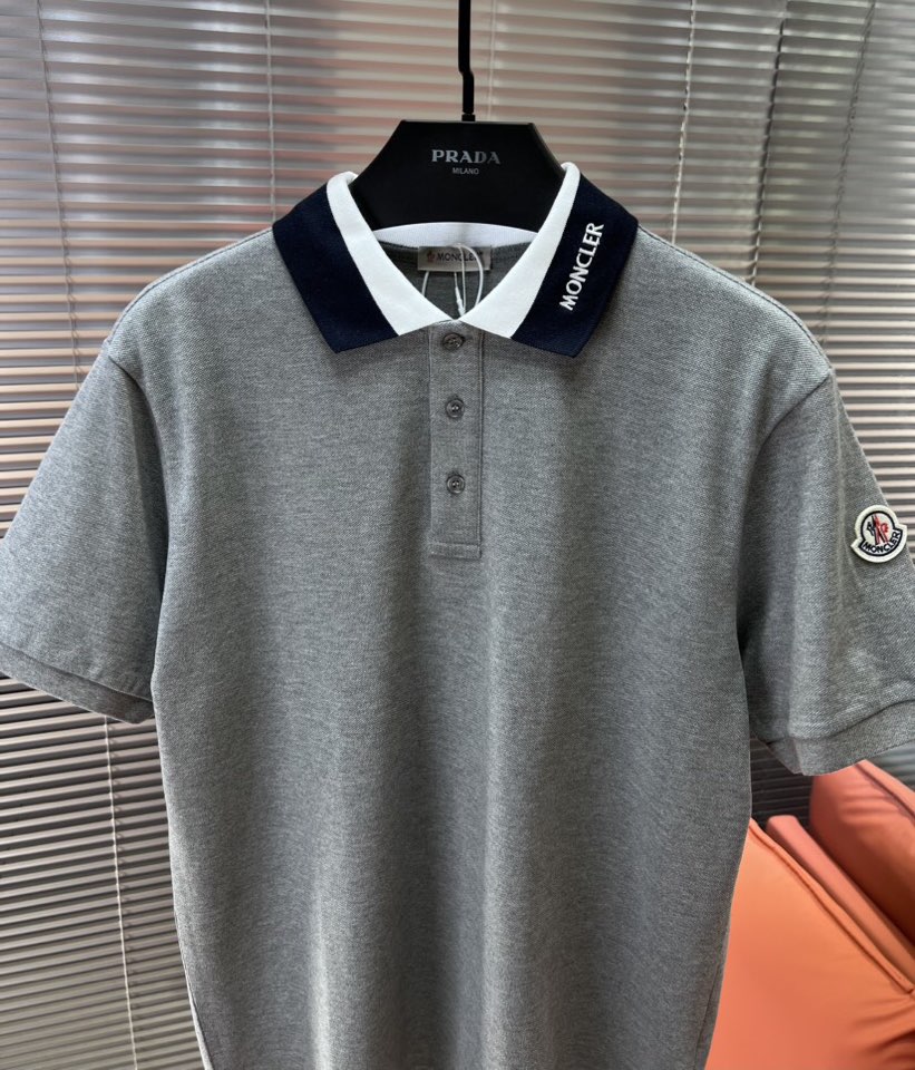  Moncler  蒙口25ss新款男士刺绣logo短袖翻领T恤Polo衫，进口纯棉珠地面料呈现。轻盈柔