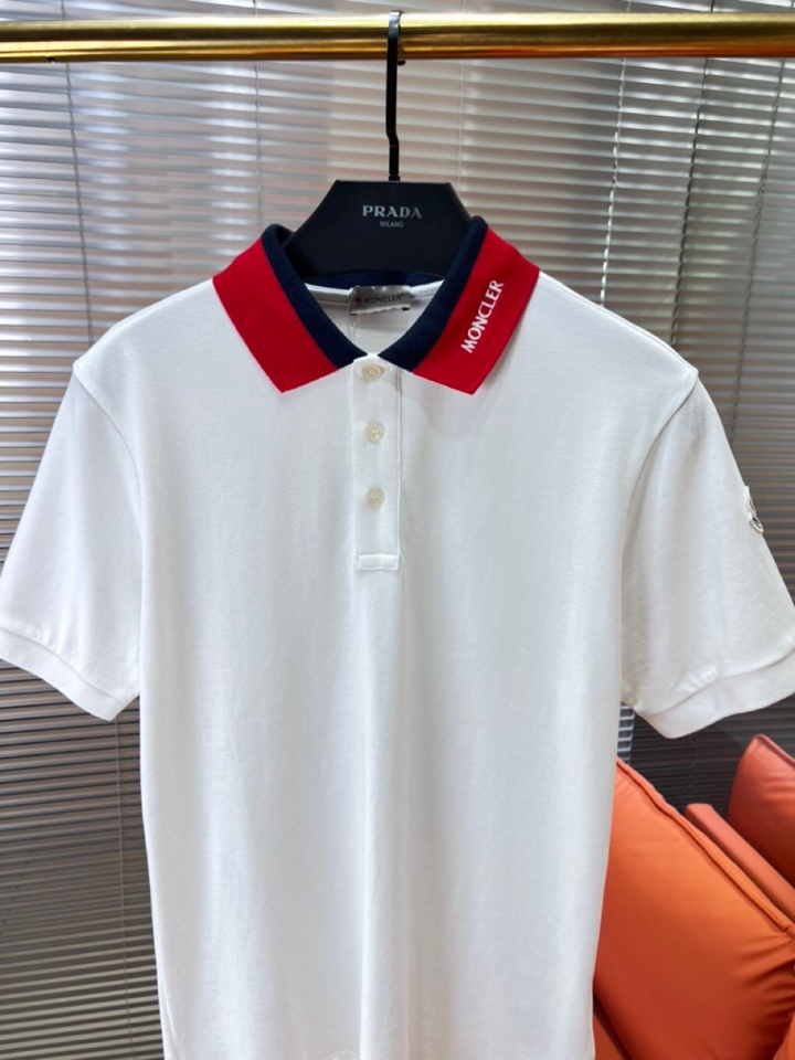  Moncler  蒙口25ss新款男士刺绣logo短袖翻领T恤Polo衫，进口纯棉珠地面料呈现。轻盈柔