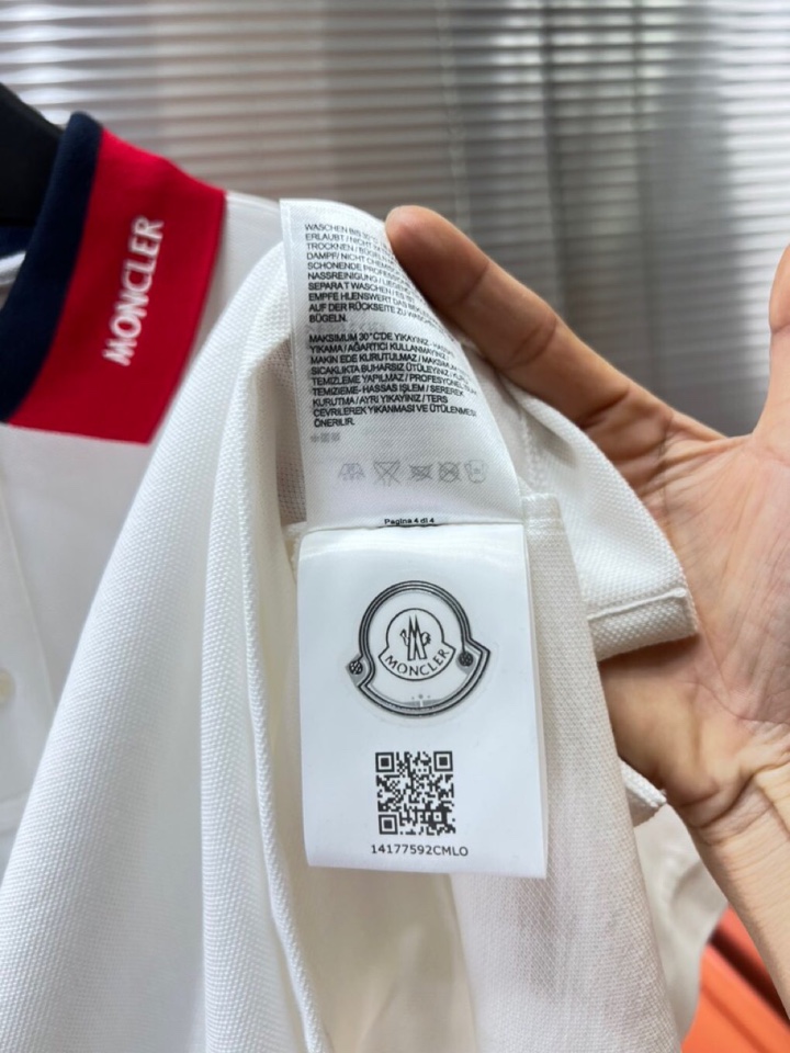  Moncler  蒙口25ss新款男士刺绣logo短袖翻领T恤Polo衫，进口纯棉珠地面料呈现。轻盈柔