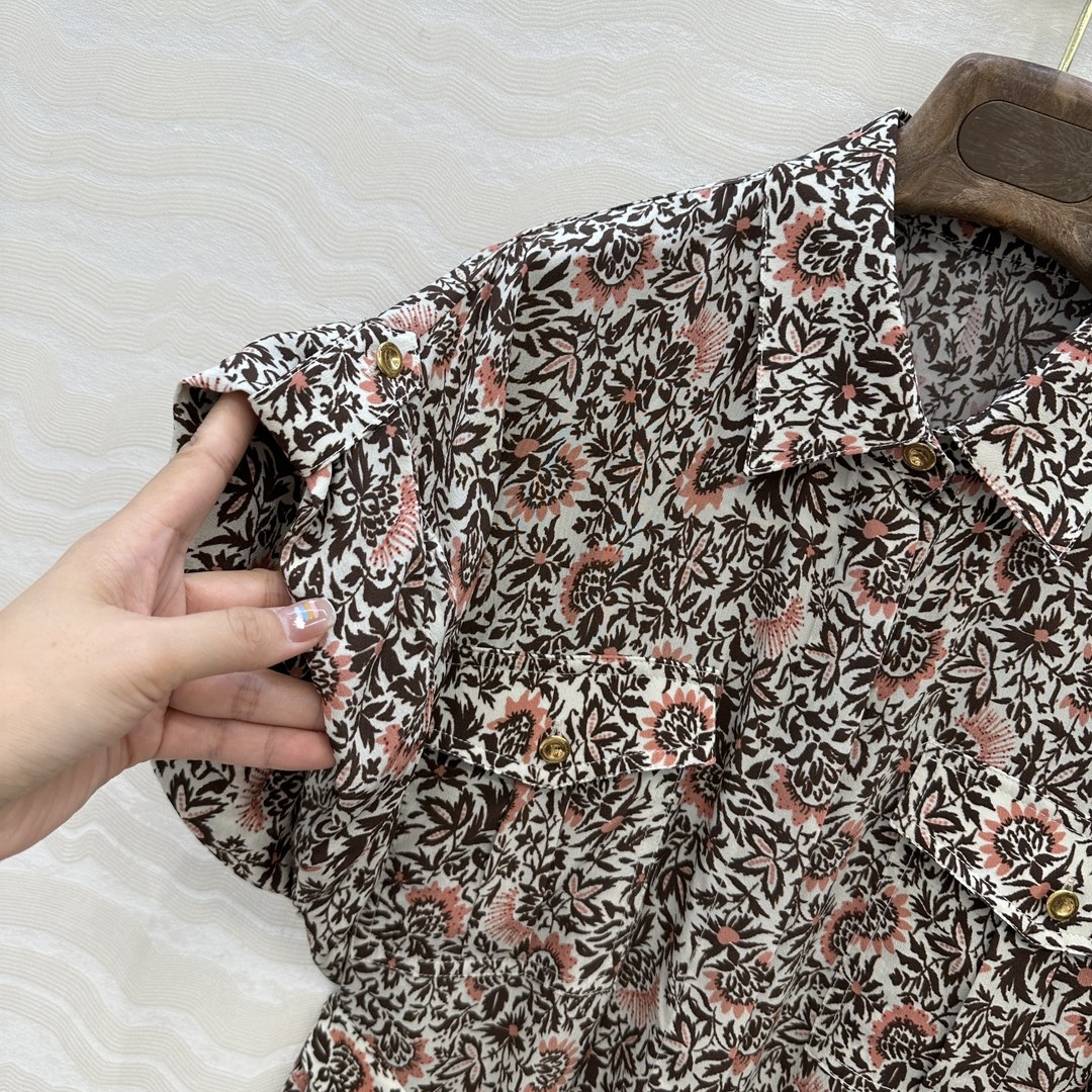 独家首发❤️原单品质，浪漫LP度假风高级色调花㚏Idris真丝连衣裙。Riserva San Nicol