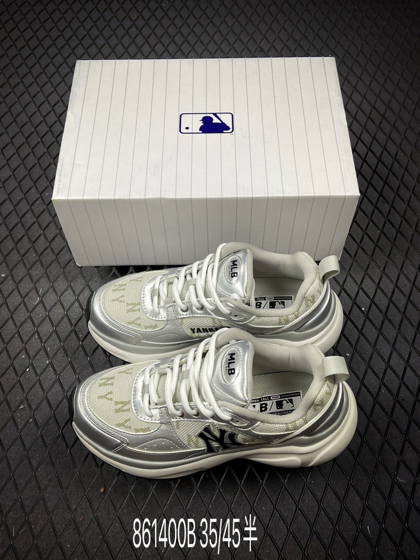 💰真标170💰公司级200💰纯原240 
 NY MLB BIGBALL CHUNKY PIXEL纽约洋基队 增高厚底休闲运动鞋
货号：3ARNFSB4N （C0001）
尺码：35 36 36.5 37.5 38 38.5 39 40 40.5 41 42 42.5 43 44 45
编码:861400B