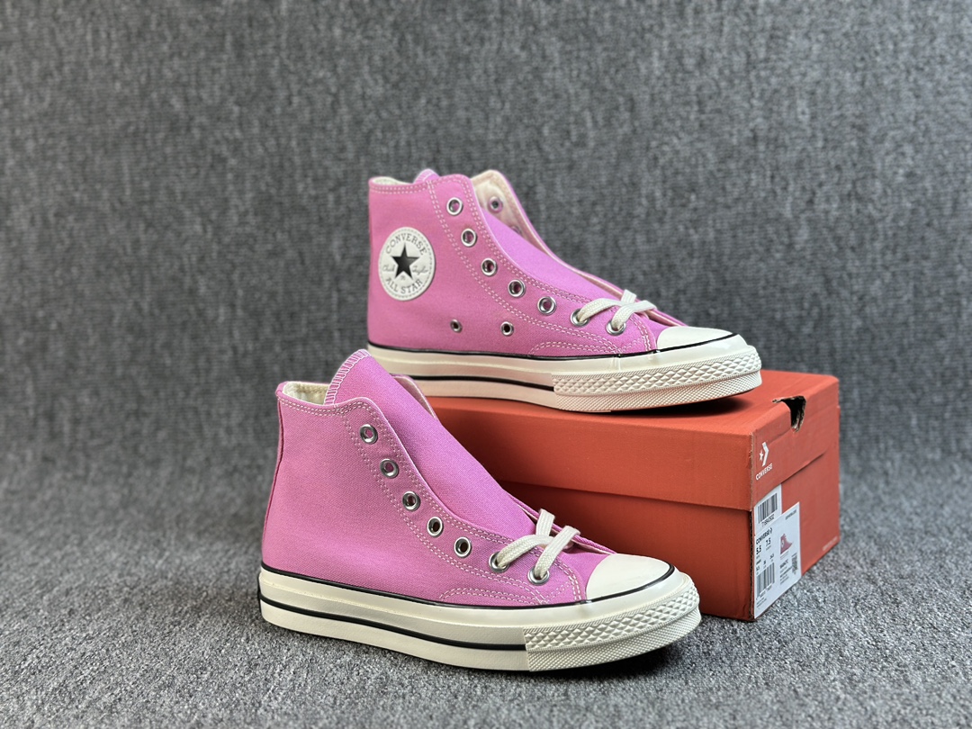 本地() #虎扑版 Converse 匡威 All Star 1970s 蓝底 粉色 帆布休闲高帮板鞋 全新鞋盒外标 鞋楦定型 补丁字体印刷空压立体 品质数一数二 硫化双尾条 货号:164947C 尺码:35 36 36.5 37 37.5 38 39