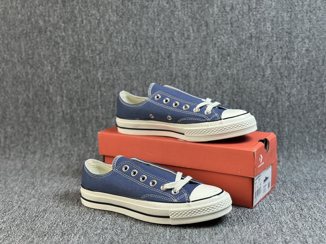 本地() #虎扑版 Converse 匡威 All Star 1970s 蓝底 海军蓝 帆布休闲低帮板鞋 全新鞋盒外标 鞋楦定型 补丁字体印刷空压立体 品质数一数二 硫化双尾条 货号:162024C 尺码:35 36 36.5 37 37.5 38 39 39.5 40 41 41.5 42 42.5 43 44