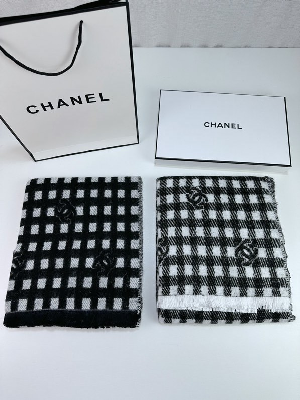 Elegant Chanel Wool Cashmere Blend Scarf - Classic Gingham Design, 50 x 180 cm