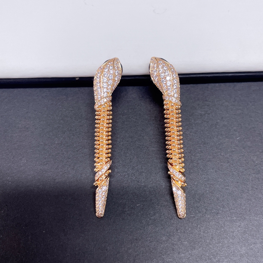 NO:634333,BV new snake series bead earrings 88300,,bottega veneta,earrings,cardia high-end jewelry19860909BV 新款灵蛇系列 珠珠耳环88300,,bottega veneta,earrings,卡迪亚高端饰品,Jewelry